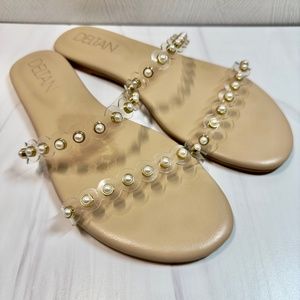 Deltan Hollie Scallop Pearl Embellished Clear Vinyl Banded Slides Sandal sz 9.5